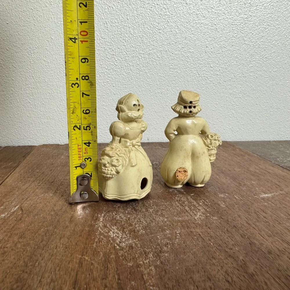 Vintage Dutch Boy Girl Salt‎ Pepper Shakers Set Holland Souvenir Novelty Decor